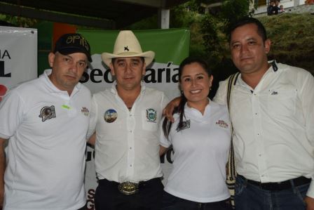 Jean Carlos Cortez Galindo, Rigoberto Rosero Gómez, Alcalde de Isnos; Deisy Valencia, Concejala  y Diego Fernando Facundo, Personero municipal.